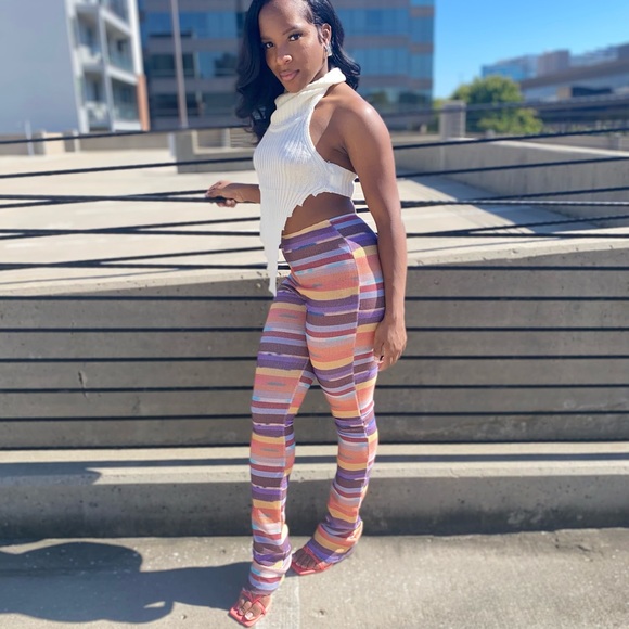 Extended colorful pants. Strechy. Never worn. Brand new from my boutique - Picture 4 of 5